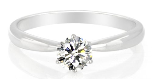 Bijoux et bagues diamant chez Juwelo, bijouterie en ligne.