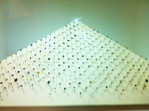 La plus grande collection de Diamants de couleur au monde - Aurora Pyramid of Hope